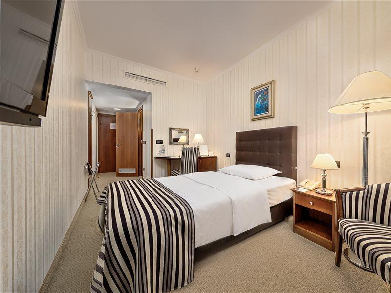 זאגרב Hotel Dubrovnik מראה חיצוני תמונה