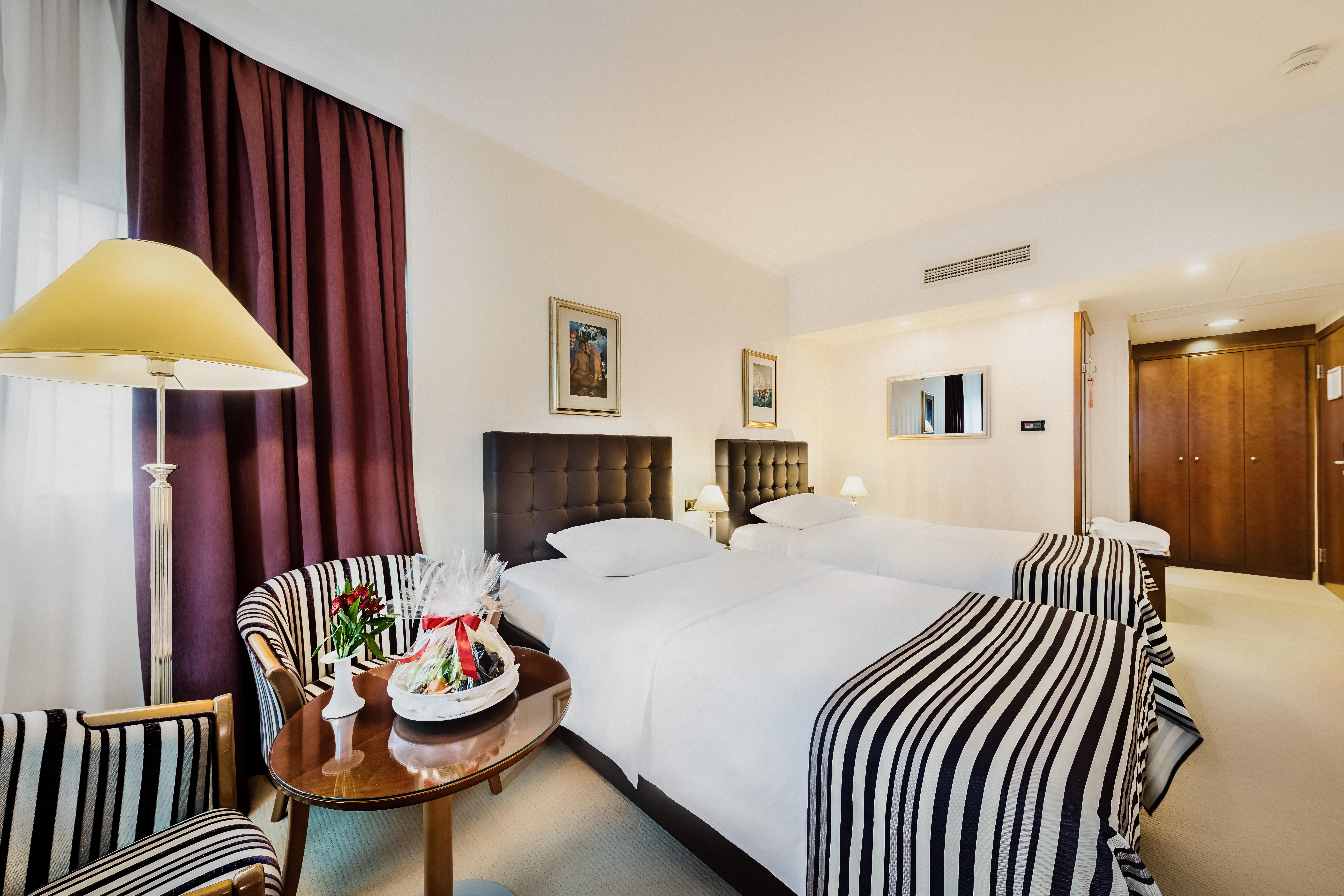 זאגרב Hotel Dubrovnik מראה חיצוני תמונה