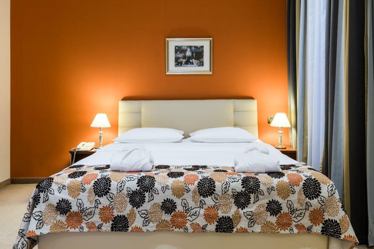 זאגרב Hotel Dubrovnik מראה חיצוני תמונה