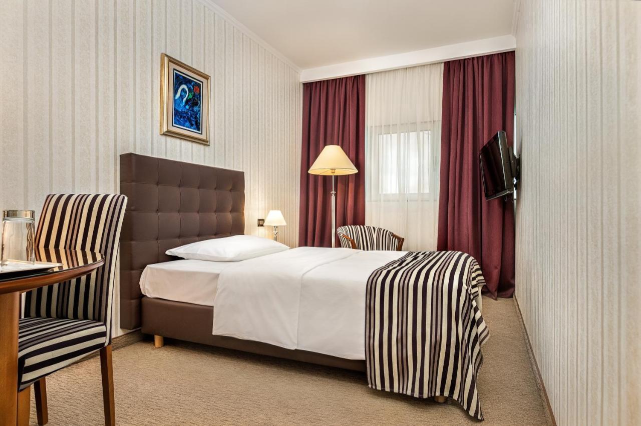 זאגרב Hotel Dubrovnik מראה חיצוני תמונה